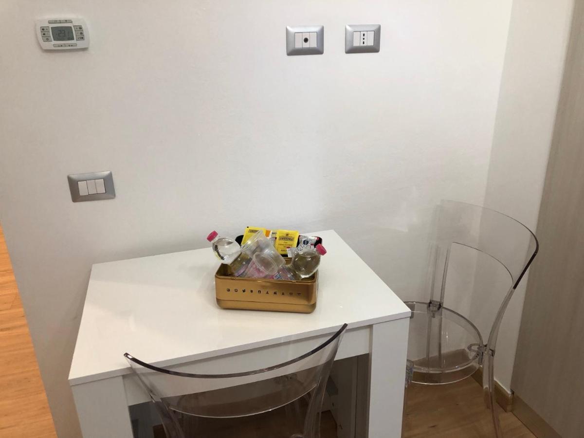 N&Ghomesweethome Raffaelloelegante Appartamento Ideale Casa Vacanze Affari 밀라노 외부 사진